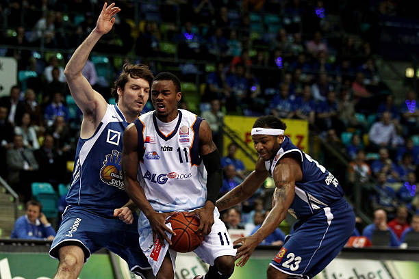 而对于曼彻 而对于曼彻