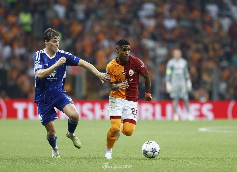 库尔图瓦：我肯定是最顶尖门将之一，C罗比姆巴佩求胜欲更强（库尔图瓦：自认跻身顶级门将，称C罗求胜欲强于姆巴佩）